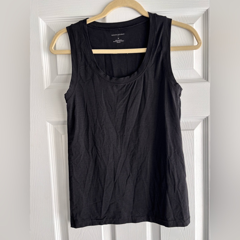 Banana Republic Classic Black Tank Top Women’s Size Medium